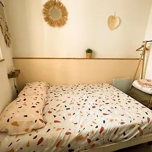 https://new-cosy-t2-idealement-situe-au-coeur-de-la-ville.fr-provencehotel.com