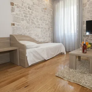 Tifani Luxury 2 Apartment Split